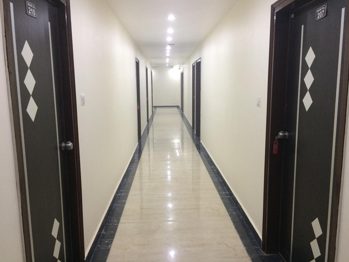 Hotel Platinum Plaza Rohtak Екстер'єр фото