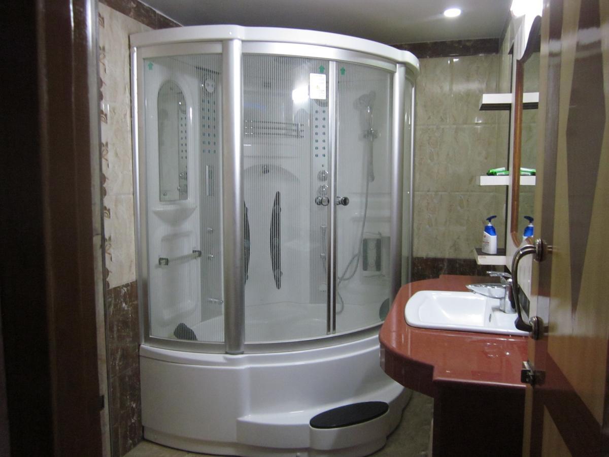 Hotel Platinum Plaza Rohtak Екстер'єр фото