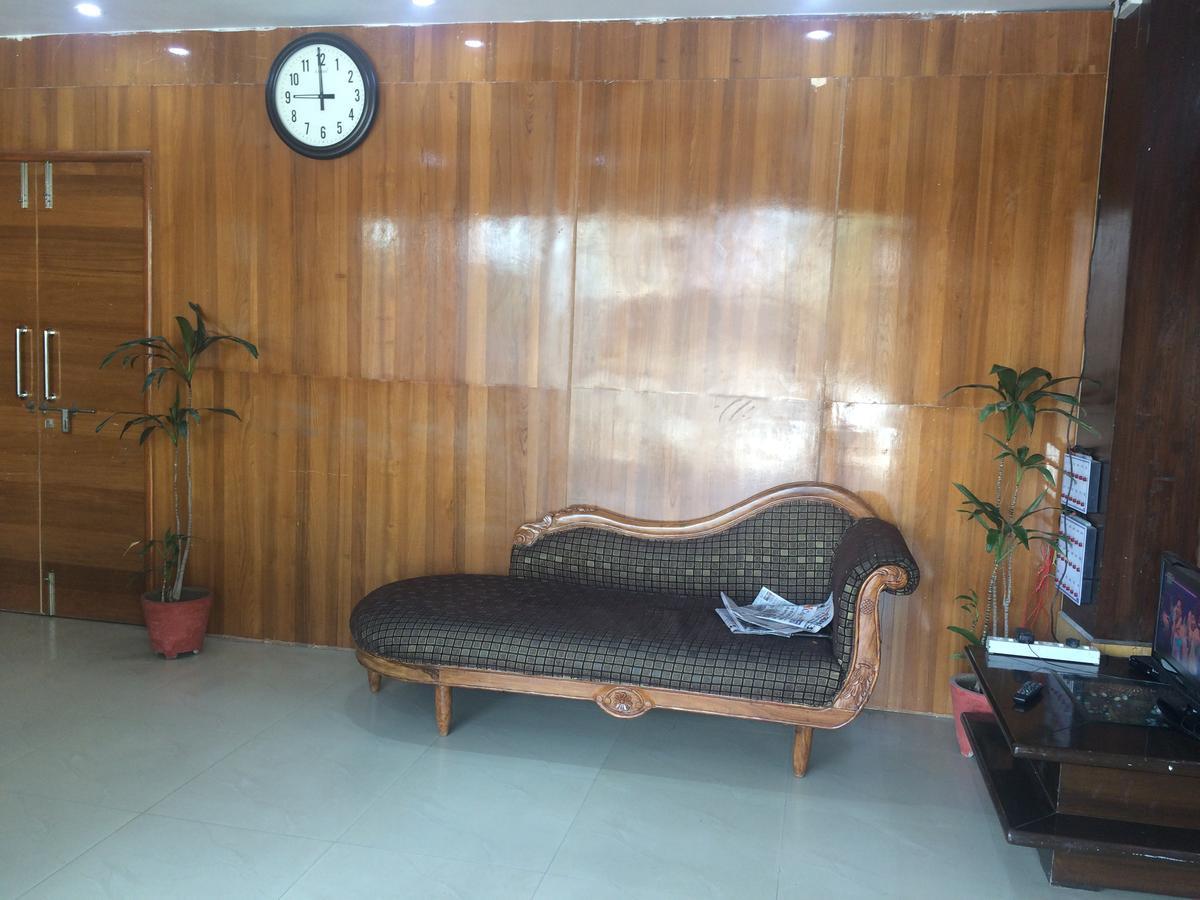 Hotel Platinum Plaza Rohtak Екстер'єр фото
